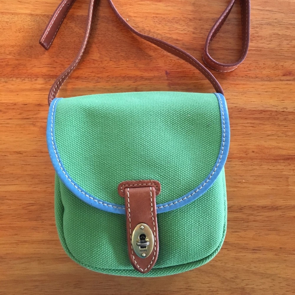 Fossil green canvas handbag with leather strap